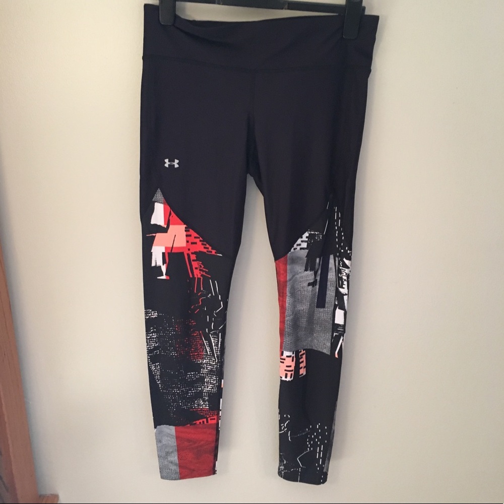Under armour black patterned leggings size L